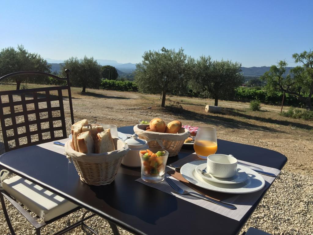 Bed and Breakfast La Rivayne à Lourmarin Extérieur photo